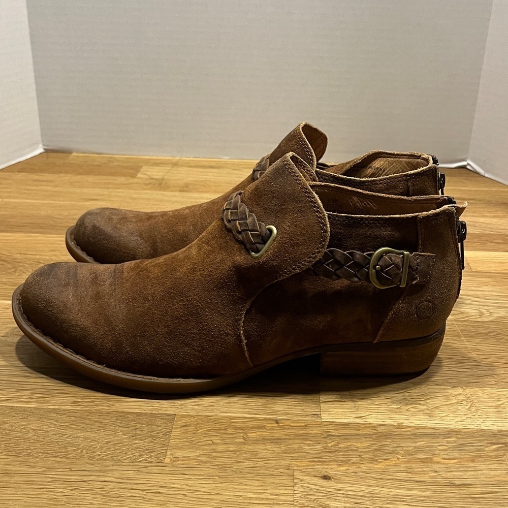 Born Brown Suede w / Braided Leather Trim Sylvia Ankle Booties Boots Women’s 9.5 - Picture 3 of 16